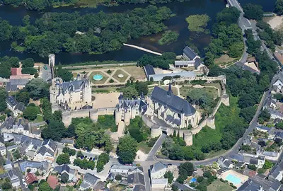 منظر جوي لـ Château de Montreuil-Bellay