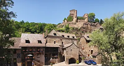 بانوراما Belcastel وقصرها