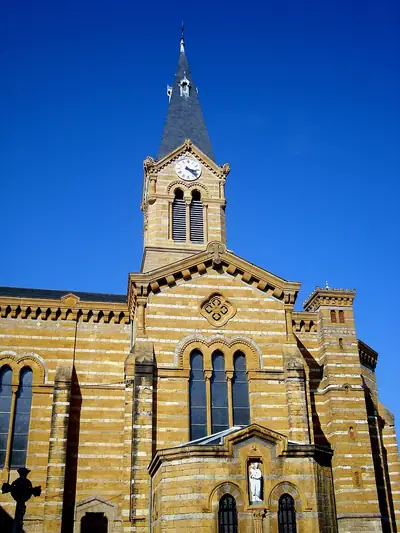 كنيسة Saint-Irénée في Bessenay