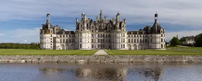 الواجهة الشمالية الغربية لـ Château de Chambord