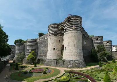 Château d’Angers كما يُرى من الجنوب