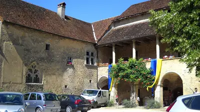 Château de Quintigny، دارة محصنة من العصور الوسطى