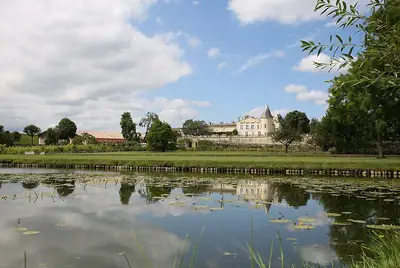 Château Lafite Rothschild في Pauillac