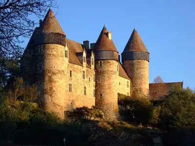 Château de Culan فوق وادي Arnon