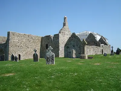 كاتدرائية St Ciarán في Clonmacnoise