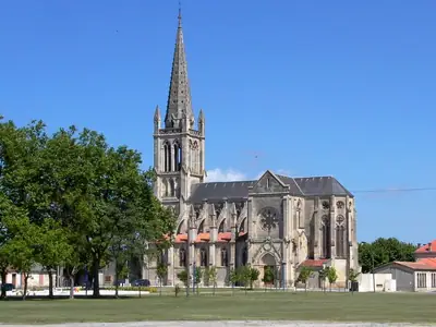 كنيسة Saint-Trélody في لسبار ميدوك