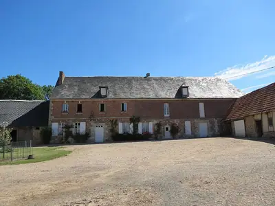 مزرعة Roncherolles الدارية في Cuverville