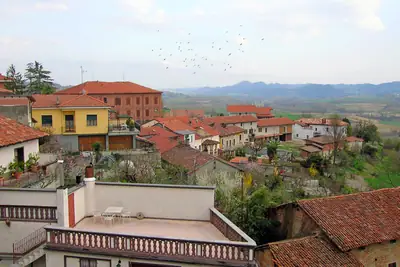 قرية Gabiano وتلال Lower Monferrato
