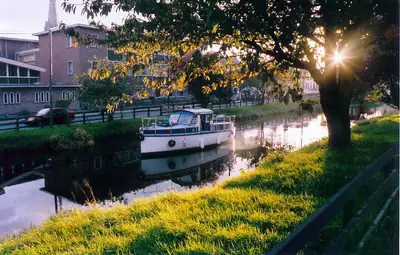 Grand Canal في Tullamore