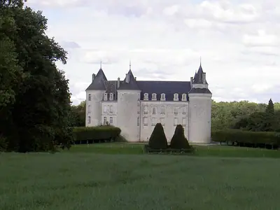 Château de Grillemont في La Chapelle-Blanche-Saint-Martin