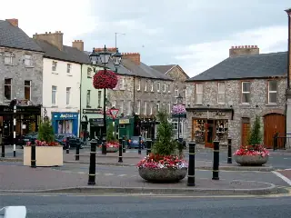 Market Square في Navan