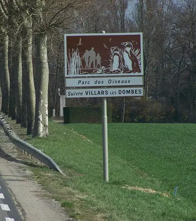 لافتة مدخل Parc des Oiseaux في Villars-les-Dombes