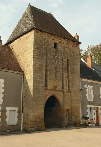 Porte du Marché، البوابة المحصنة في Sainte-Sévère-sur-Indre