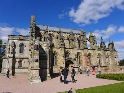 Rosslyn Chapel في Roslin