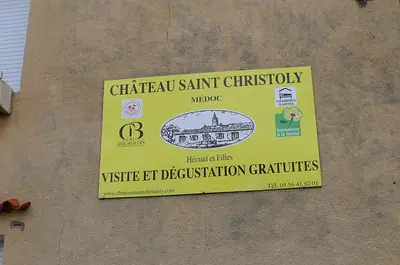 Château Saint-Christoly في Saint-Christoly-Médoc