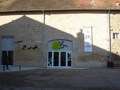 Maison de Jour de fête في Sainte-Sévère-sur-Indre