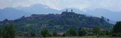 أفق البلدة القديمة في Mondovì