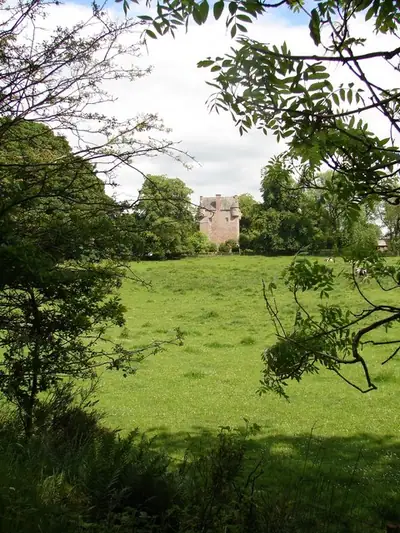 Spedlins Tower، برج سكني من القرن الخامس عشر في Dumfriesshire