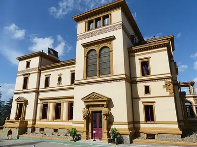 واجهة Villa La Pérollière